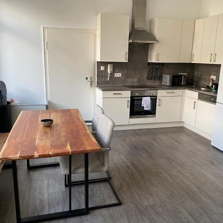 Apartment An Der Weserpromenade - Schlachte - Parkplaetze Bremen Bagian luar foto
