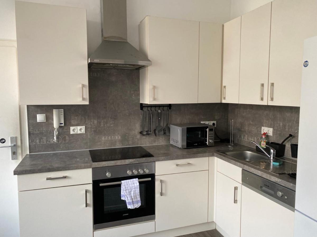 Apartment An Der Weserpromenade - Schlachte - Parkplaetze Bremen Bagian luar foto